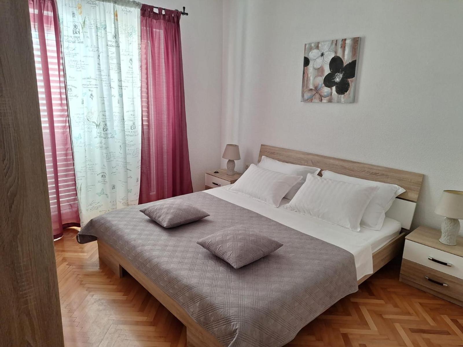 Apartment Ana *