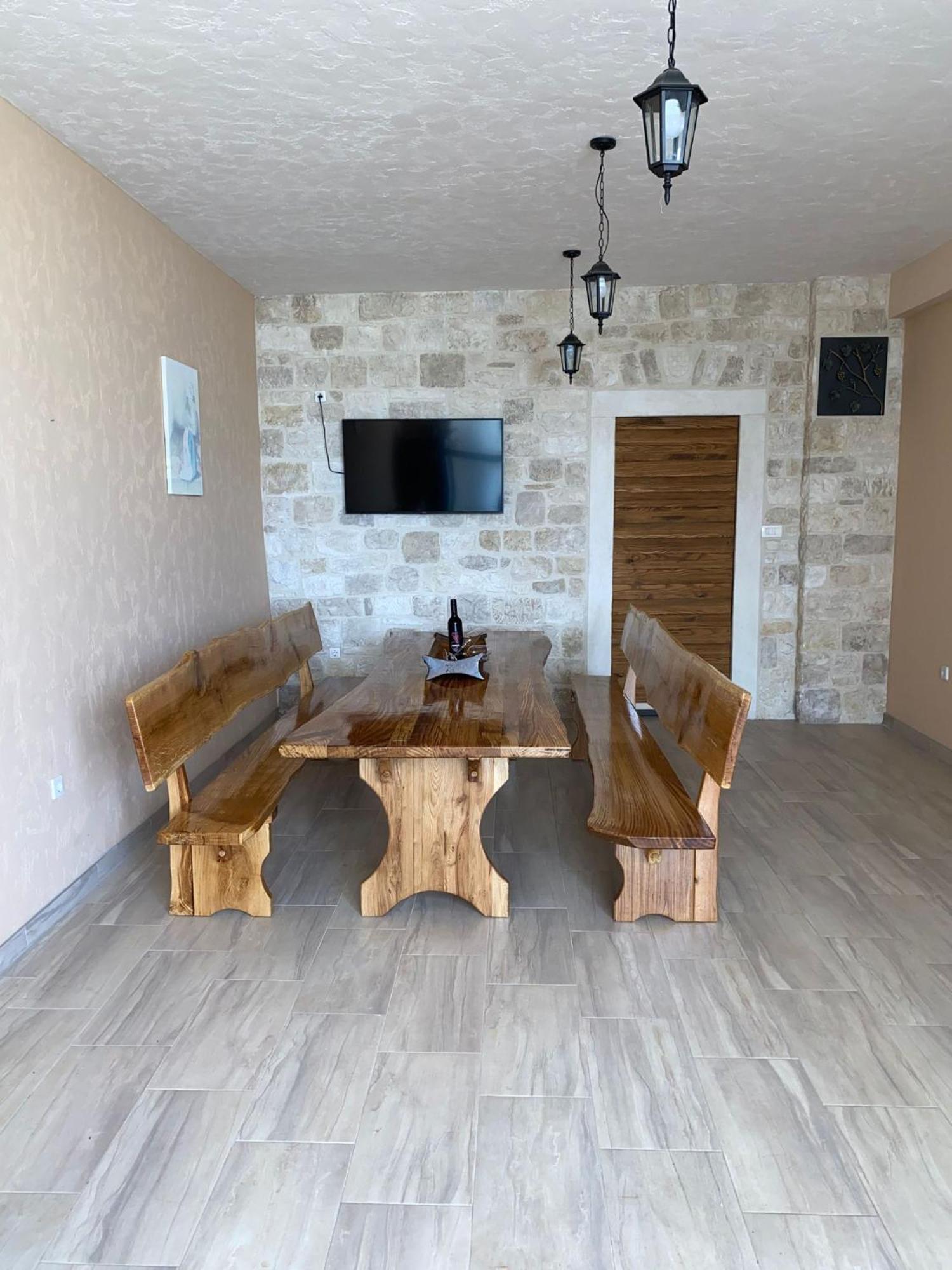 Ana Apartment