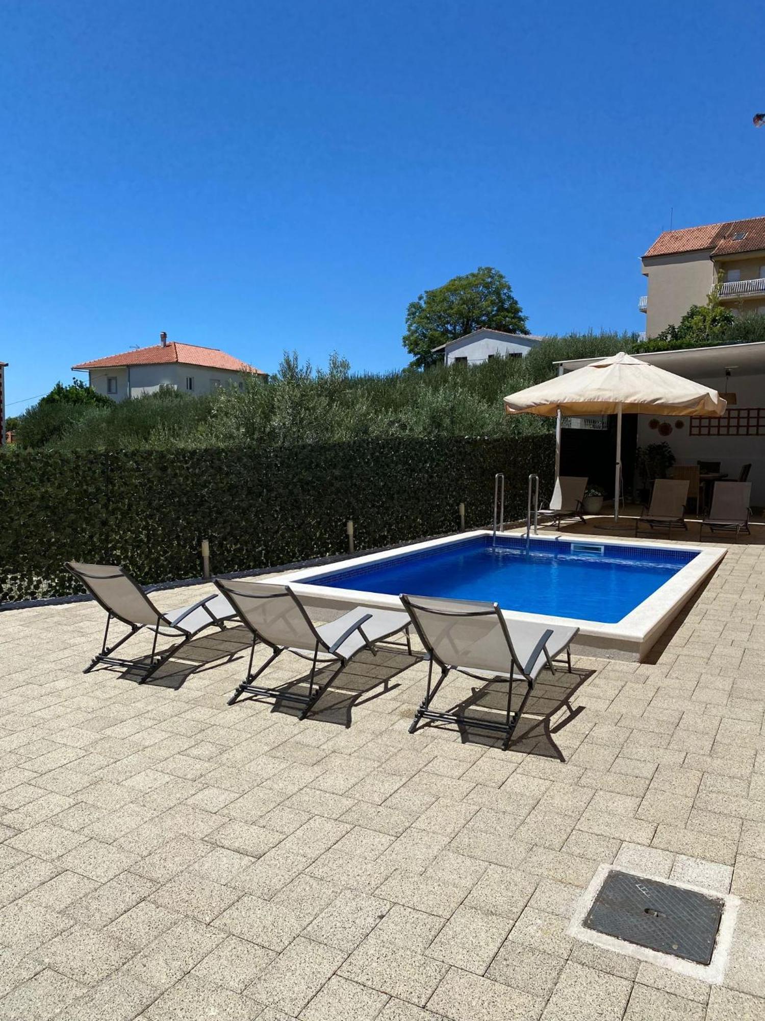 Apartma Ana *