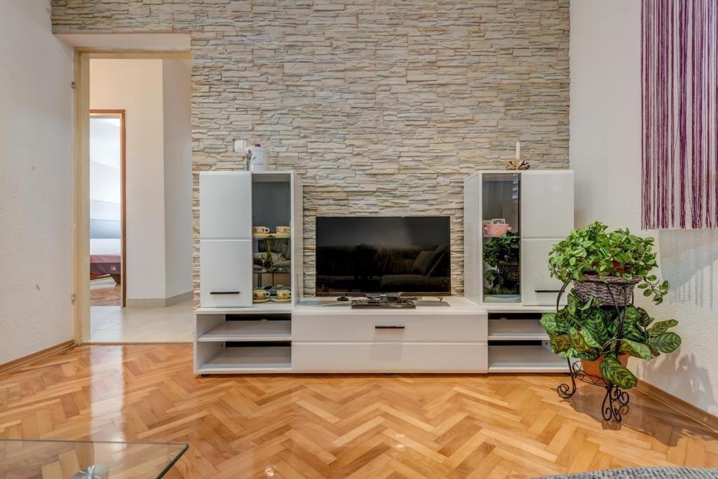 Apartment Ana